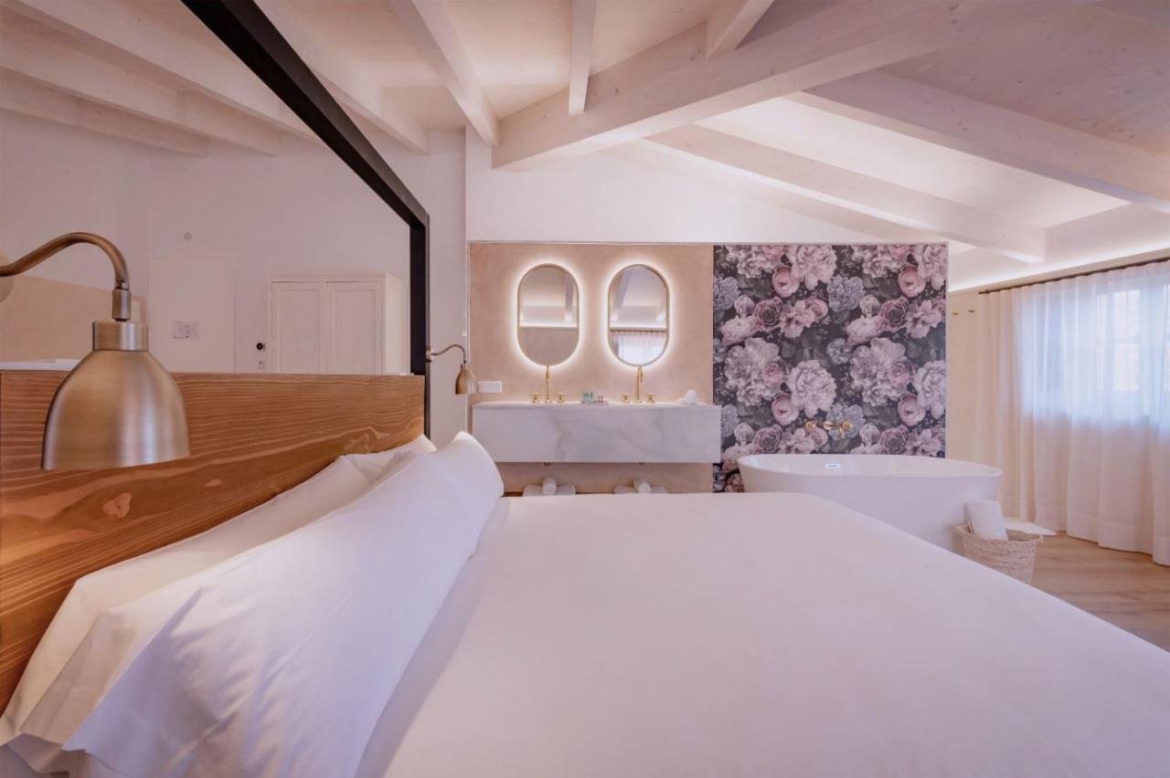 Palau Macelli & Hotel 4*