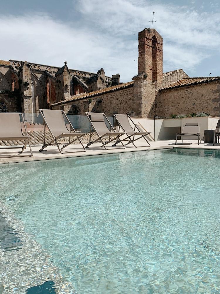 Palau Macelli & Hotel