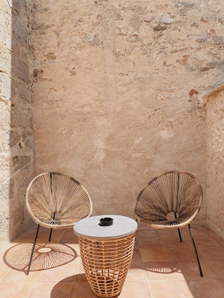 Hotel Palau Macelli & Castello  D'Empuries