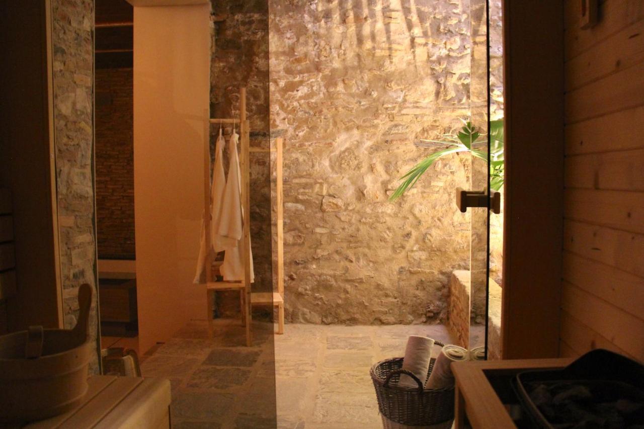 Hotel Palau Macelli & Castello  D'Empuries